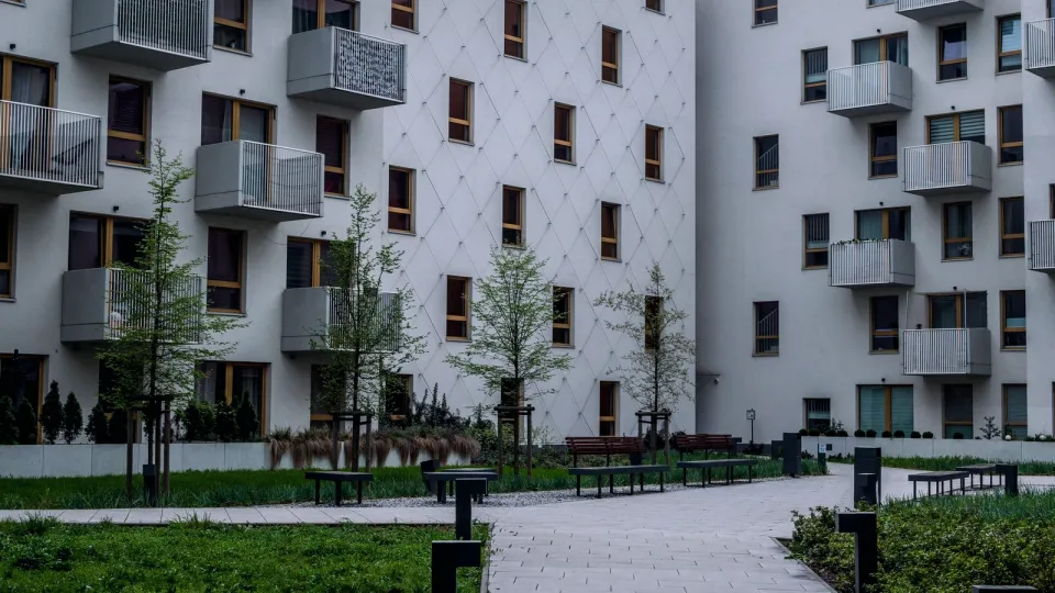 WEG-Objekt mit Hauseingang, Gemeinschaftsflächen und Briefkastenanlage